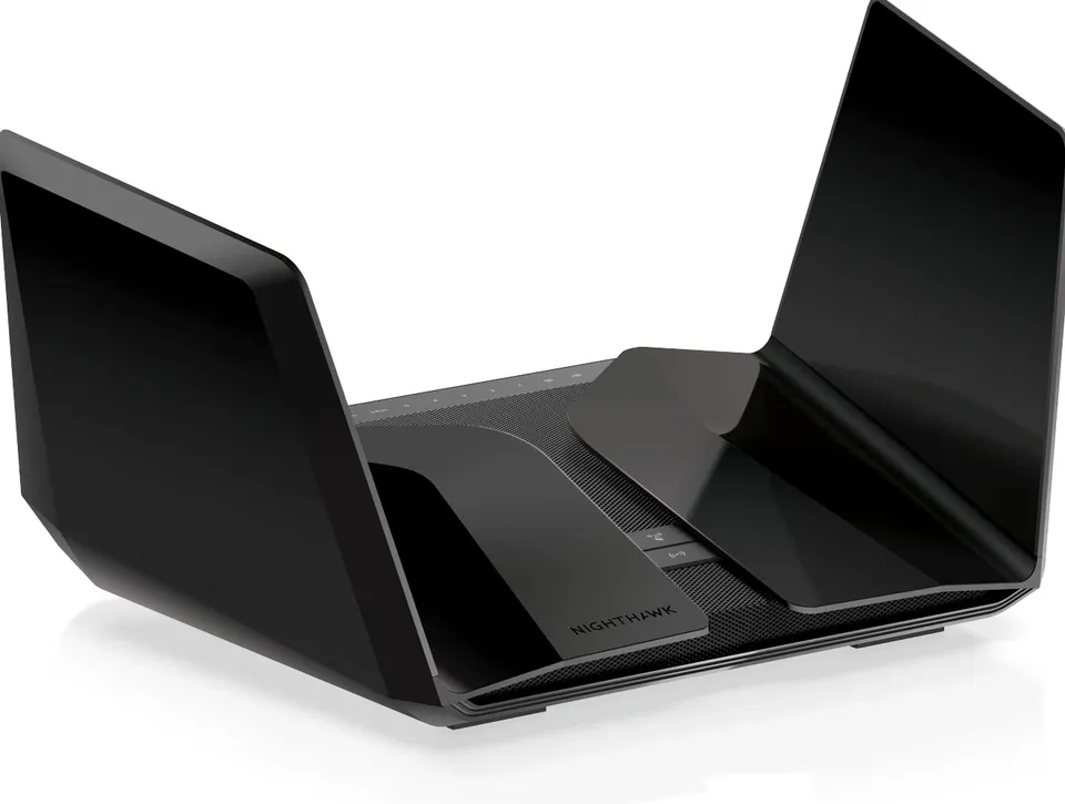 netgear-nighthawk-raxe500-axe11000-wifi-6e-router-tri-band-12-stream image 1